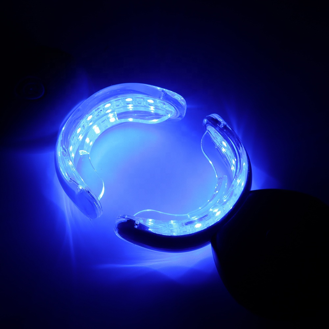 MyCureDerm® OralWhite LED Kit  Sistema de blanqueamiento dental con luz LED – Fórmula suave